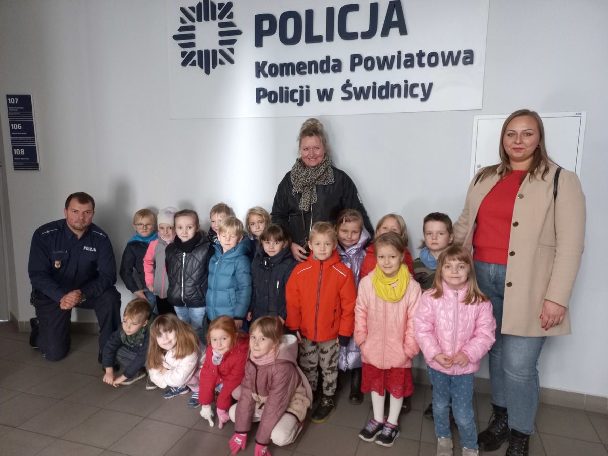 Świdnica: Przedszkolaki u policjantów