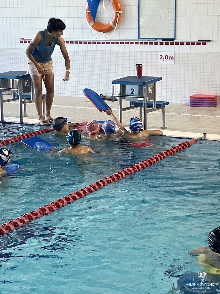 Witoszów Dolny: Uczą się pływać