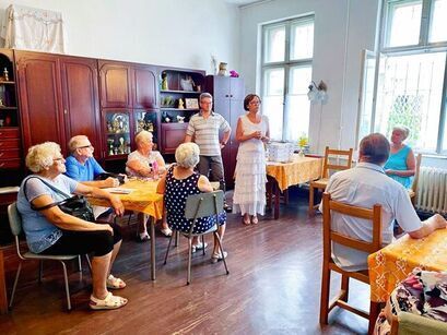 Gmina Żarów: Opaski u seniorów