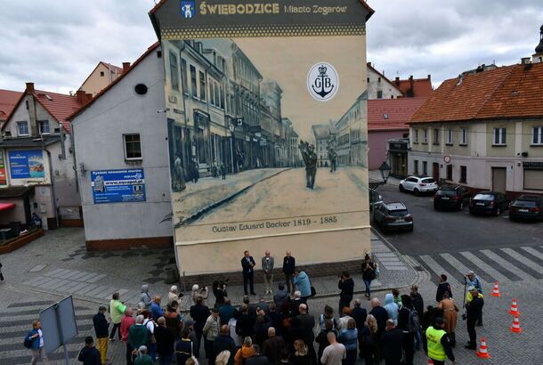 Świebodzice: Odsłonięto mural