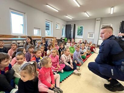 Zastruże: Policjanci w Zastrużu